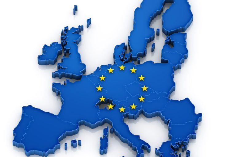 Analizziamo la possibilità per i praticanti avvocati italiani di svolgere la pratica forense presso un avvocato stabilito in un altro Stato 